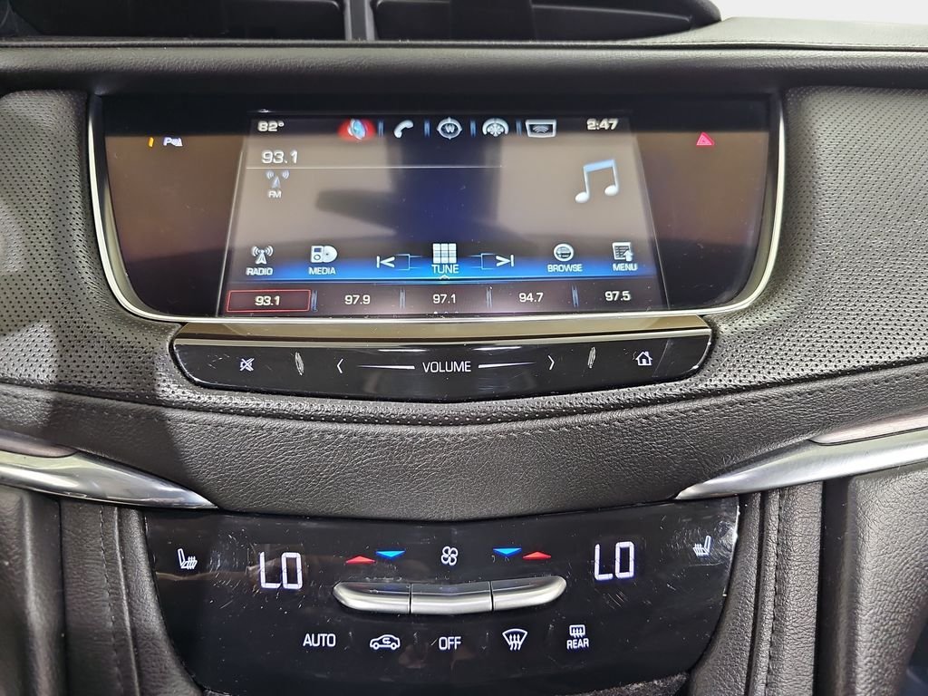 Used 2017 Cadillac XT5 Luxury w/ Driver Awareness Package AWD/4WD image 23