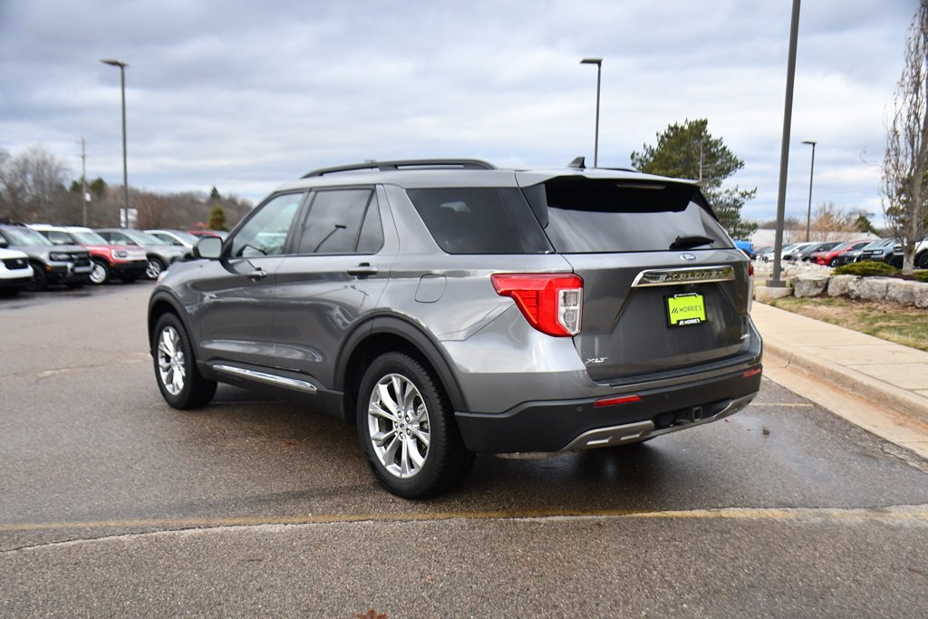 Used 2023 Ford Explorer XLT w/ Equipment Group 202A image 4