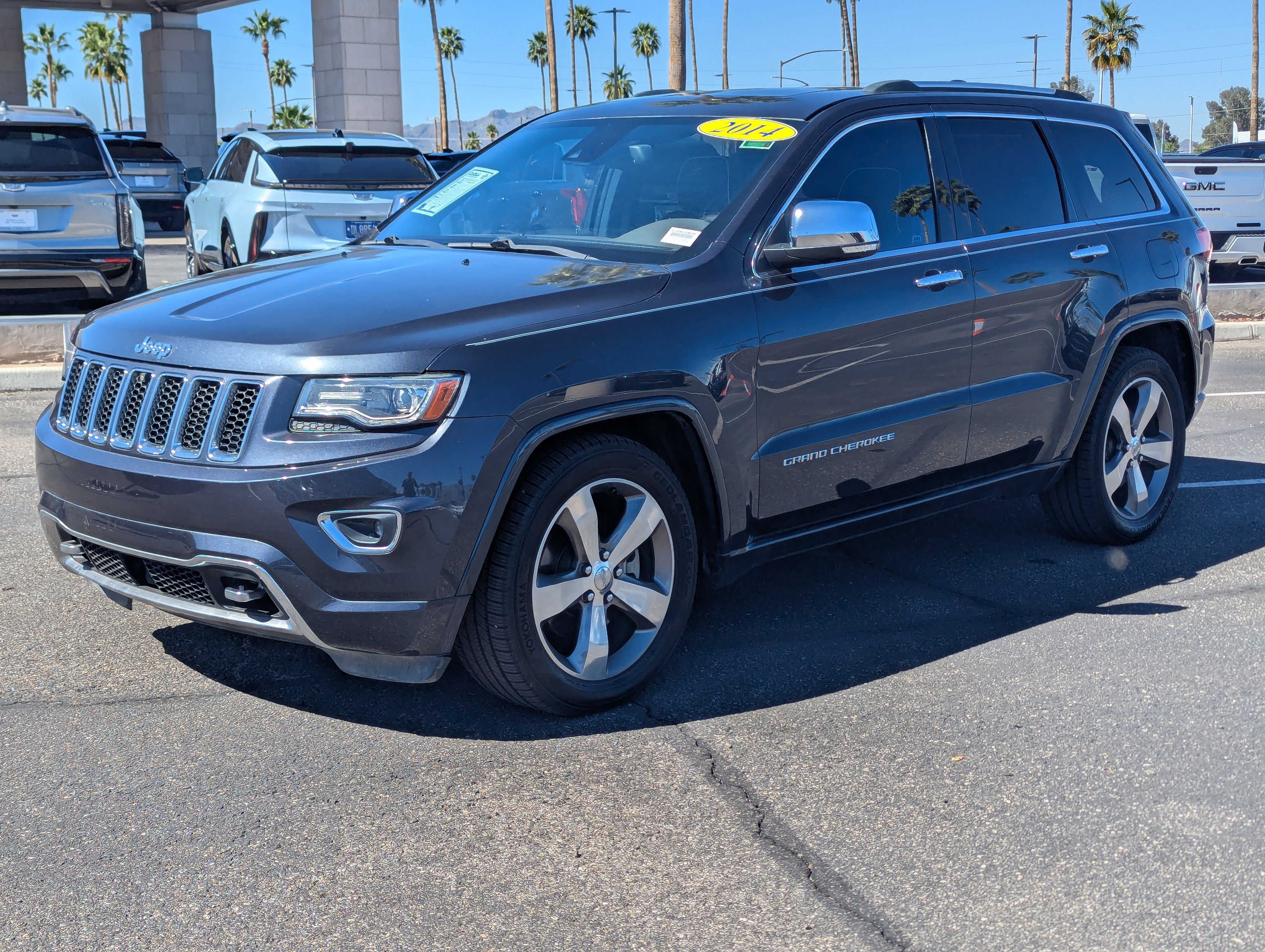 Used 2014 Jeep Grand Cherokee Overland w/ Advanced Technology Group image 5