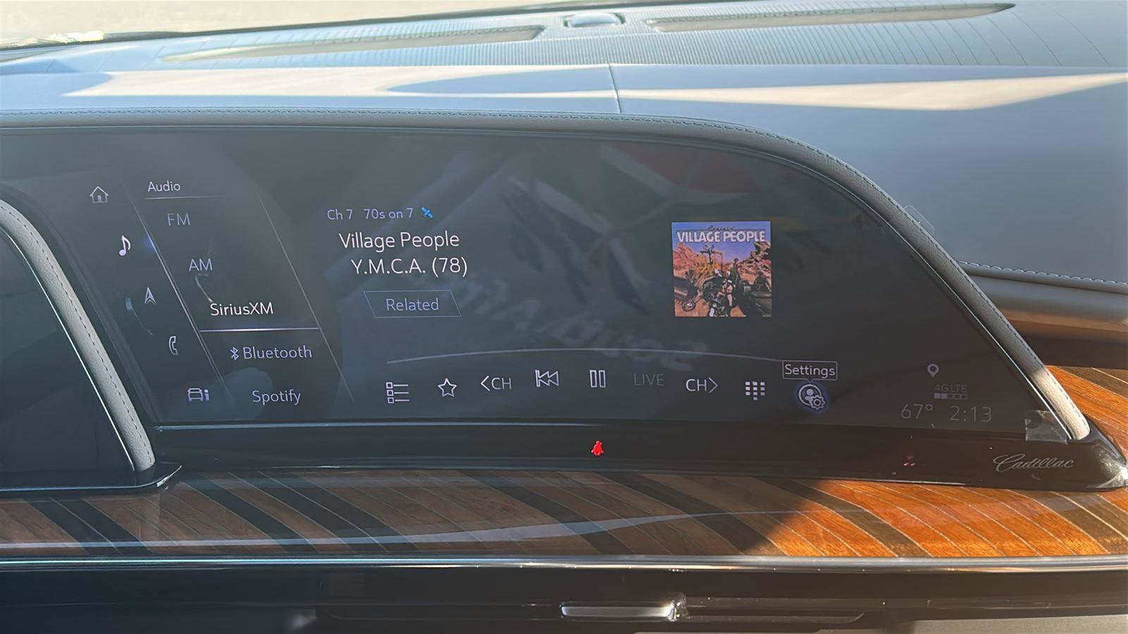 Certified 2024 Cadillac Escalade Sport Platinum w/ Heavy-Duty Trailer Package image 22