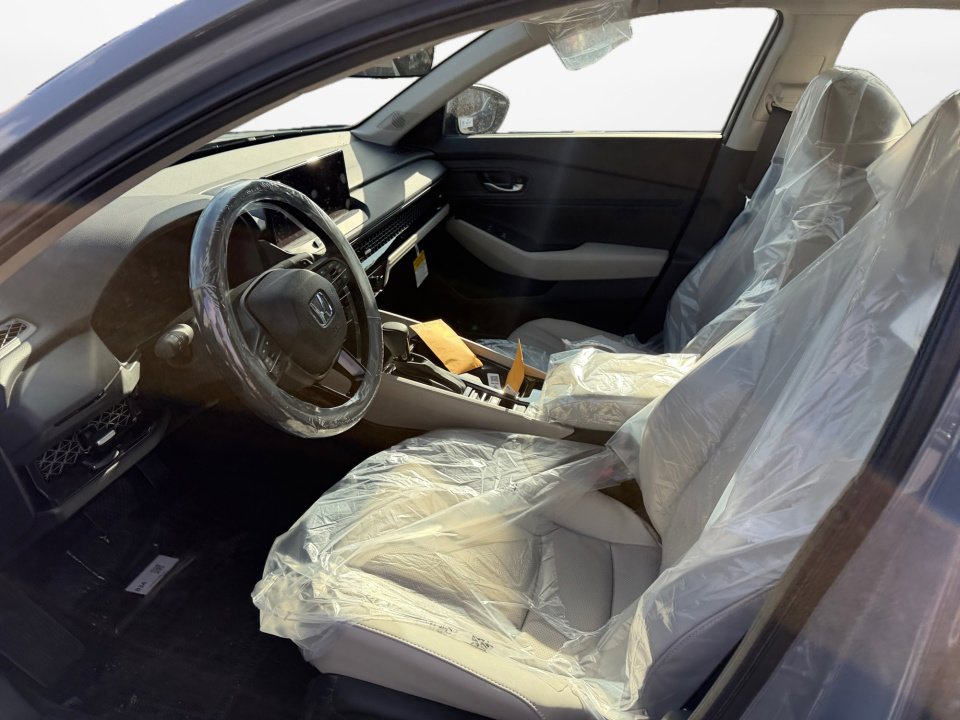 New 2025 Honda Accord EX-L image 9
