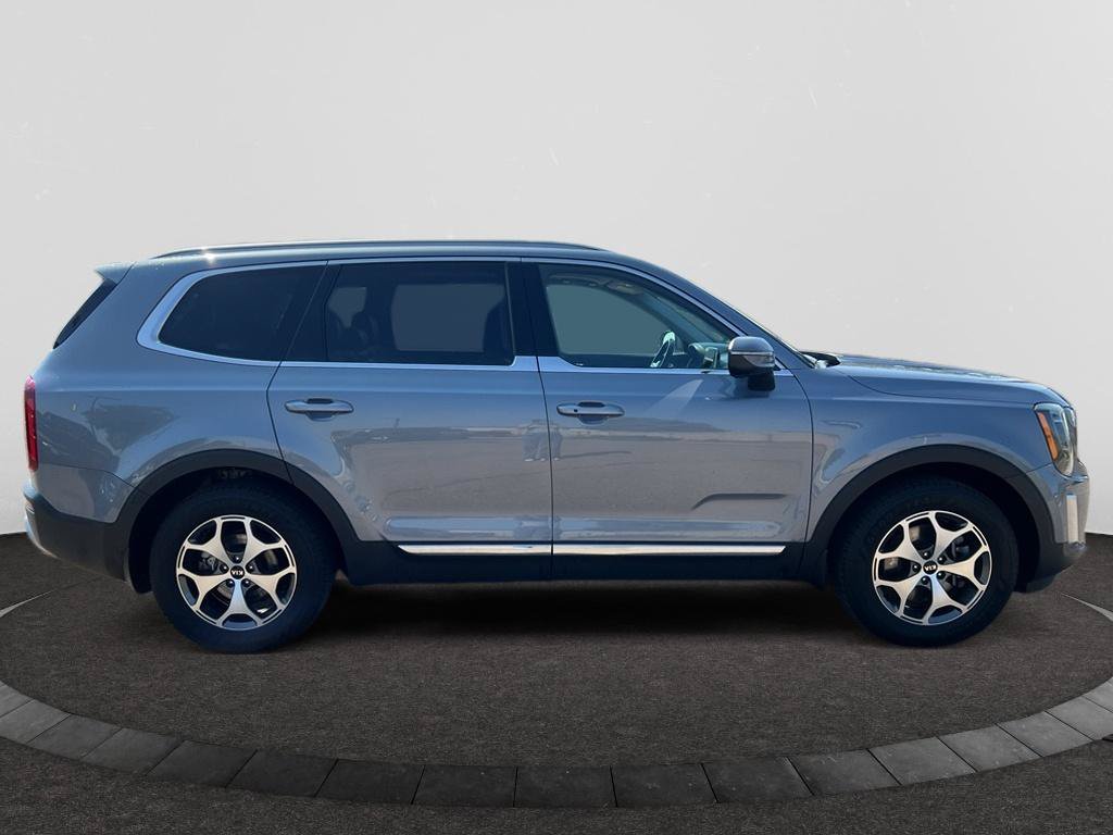 Used 2020 Kia Telluride EX AWD/4WD image 6
