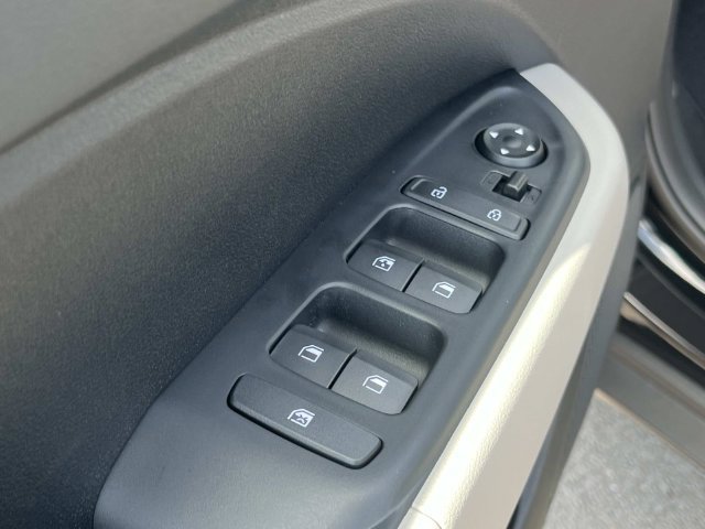 New 2026 Hyundai Venue SEL FWD image 22