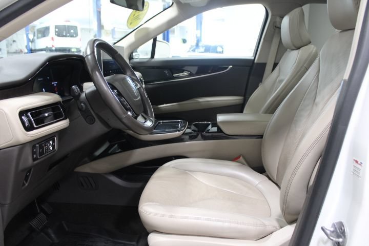 Used 2022 Lincoln Nautilus Reserve AWD/4WD image 22