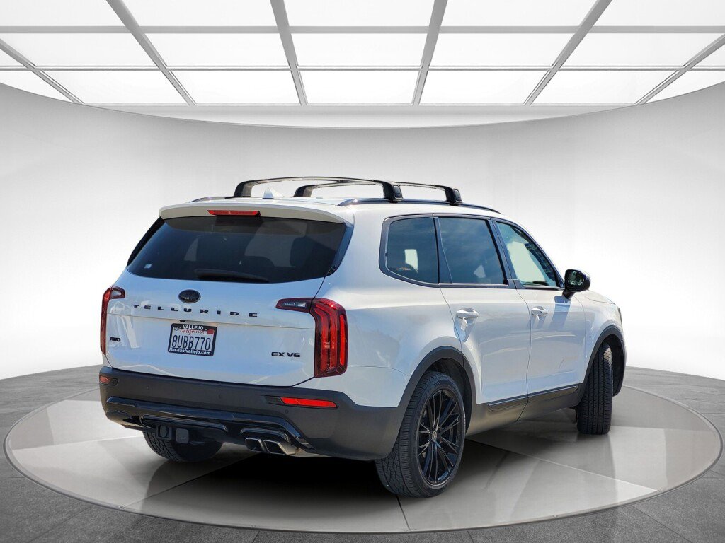 Used 2021 Kia Telluride EX w/ EX Premium Package image 3