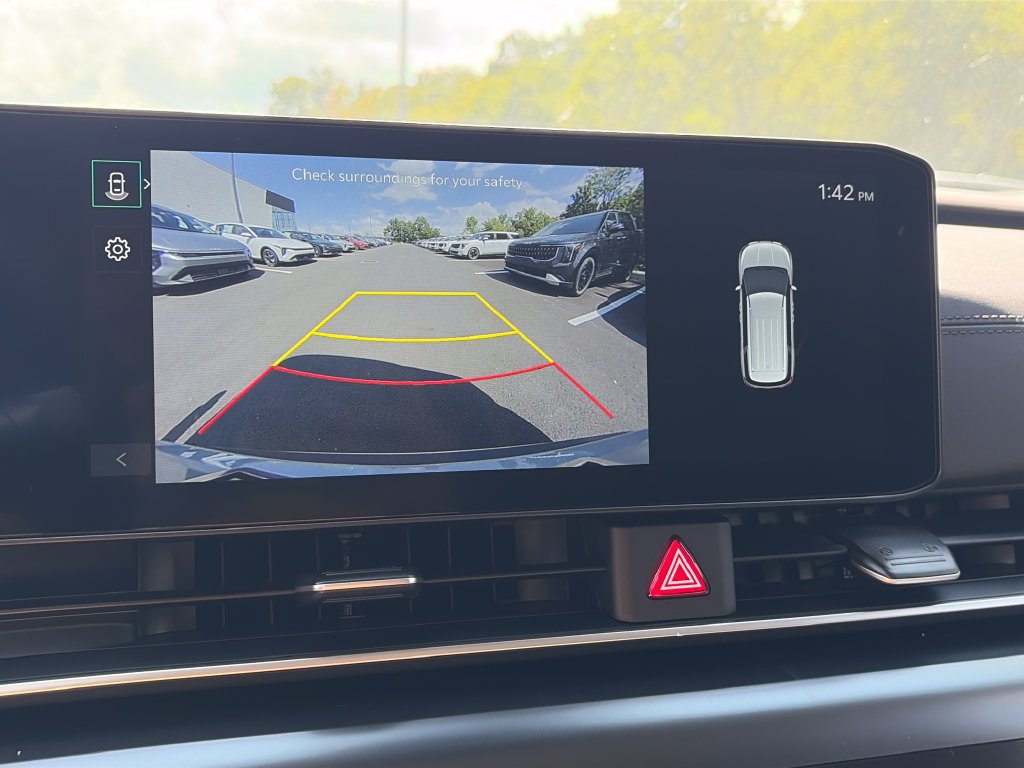 New 2027 Kia Carnival FWD image 20