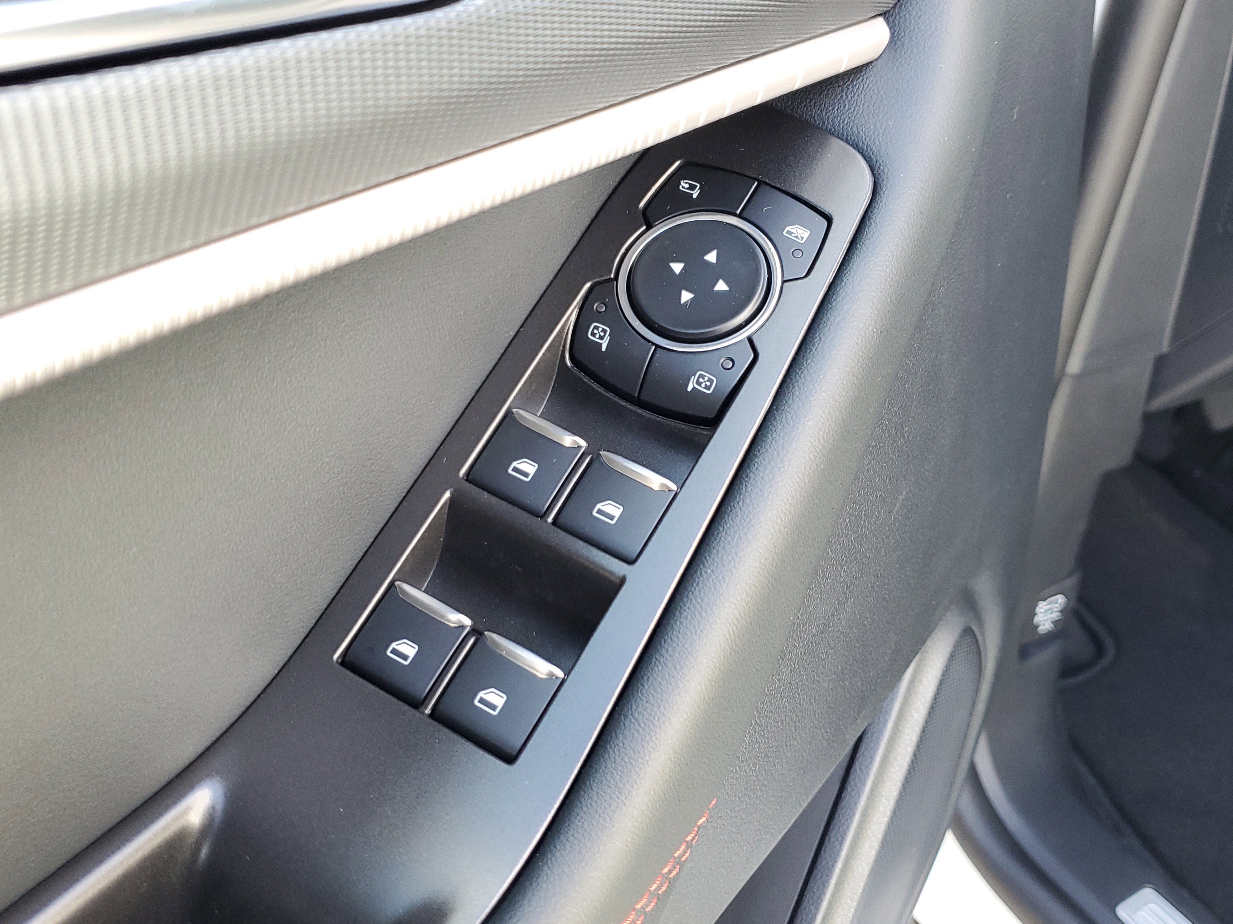 New 2025 Ford Explorer ST-Line w/ Premium Package image 17