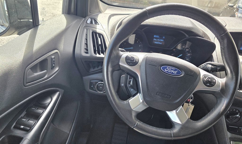 Used 2016 Ford Transit Connect XL image 17