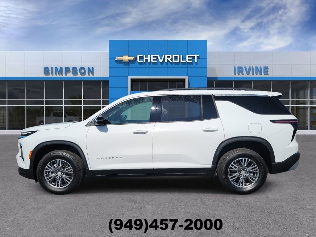 Used 2026 Chevrolet Traverse LT FWD image 5