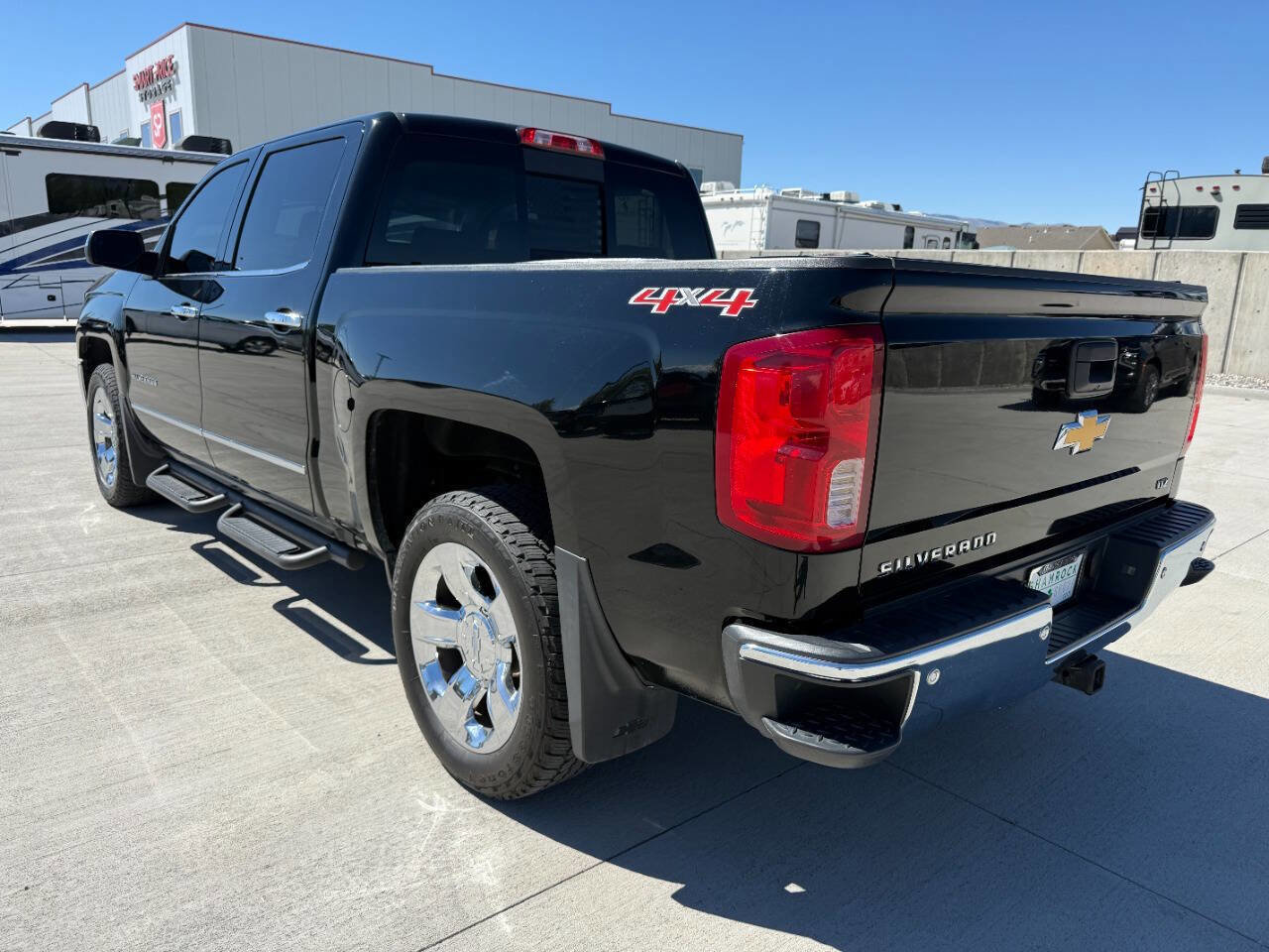 Used 2016 Chevrolet Silverado 1500 LTZ w/ LTZ Plus Package image 5