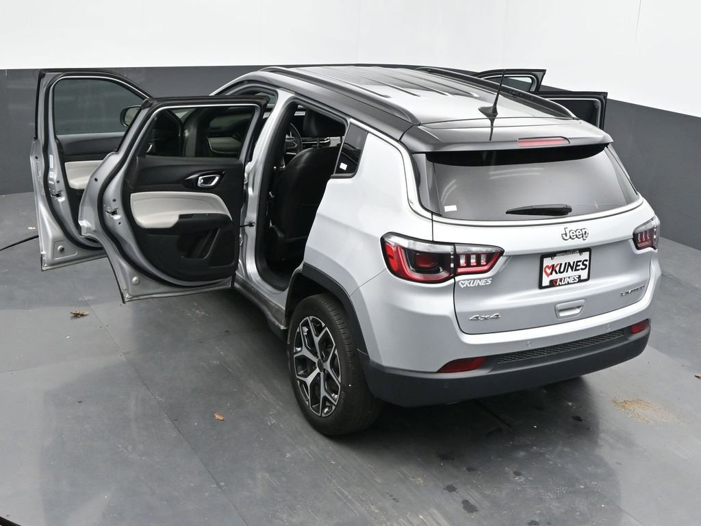 Used 2025 Jeep Compass Limited AWD/4WD image 66