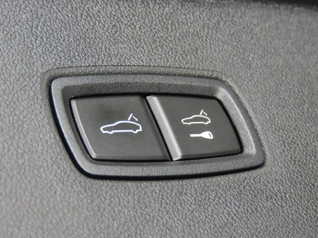 Certified 2026 Porsche Cayenne GTS AWD/4WD image 50