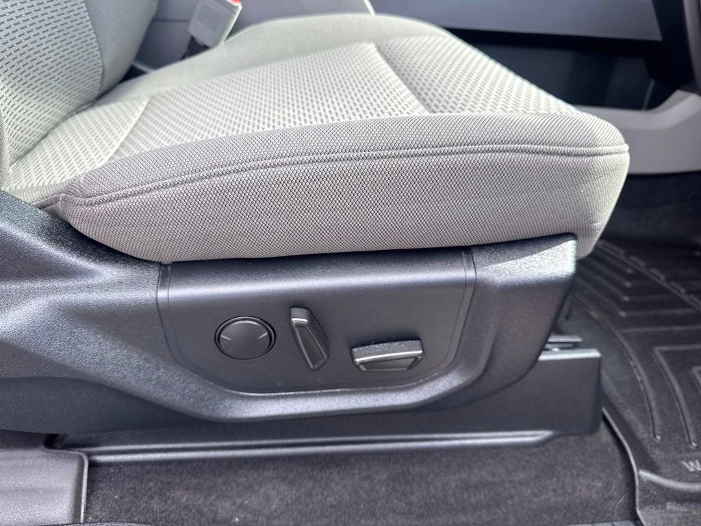 Certified 2019 Ford F150 XLT w/ Equipment Group 302A Luxury AWD/4WD image 35