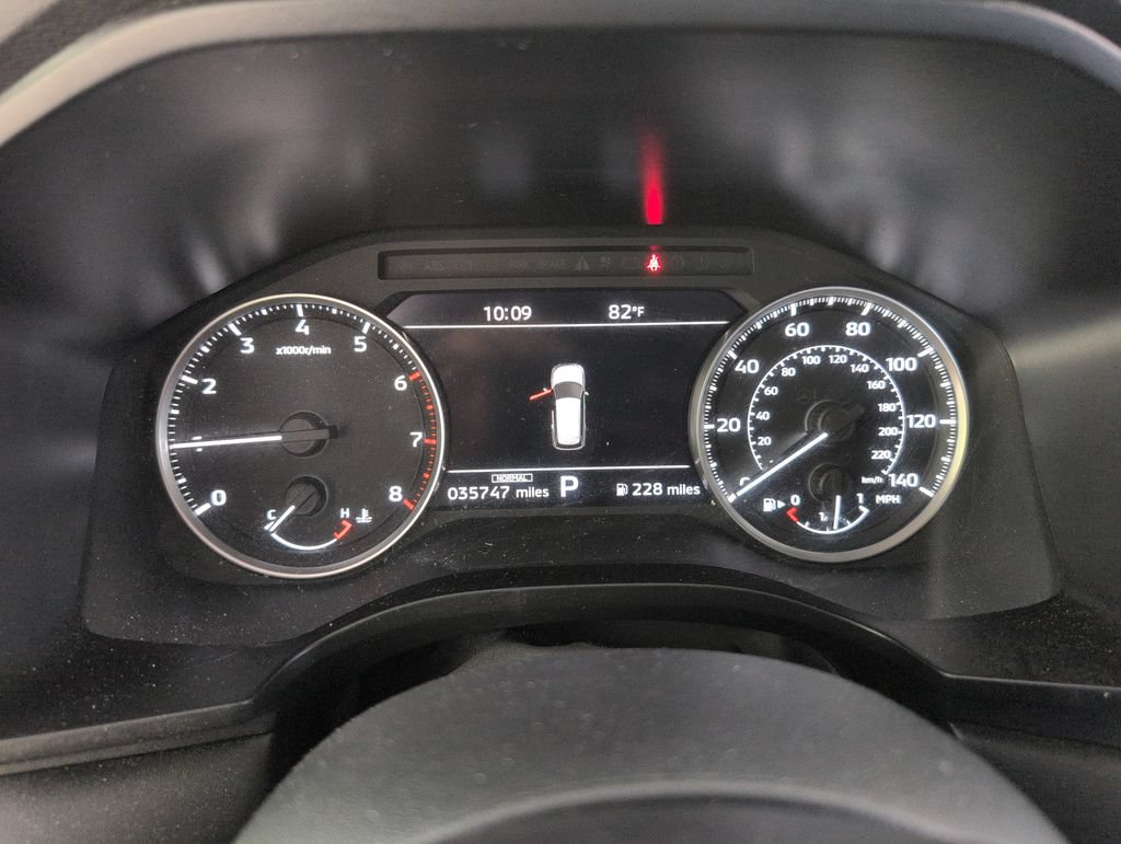 Used 2025 Mitsubishi Outlander SE FWD image 13