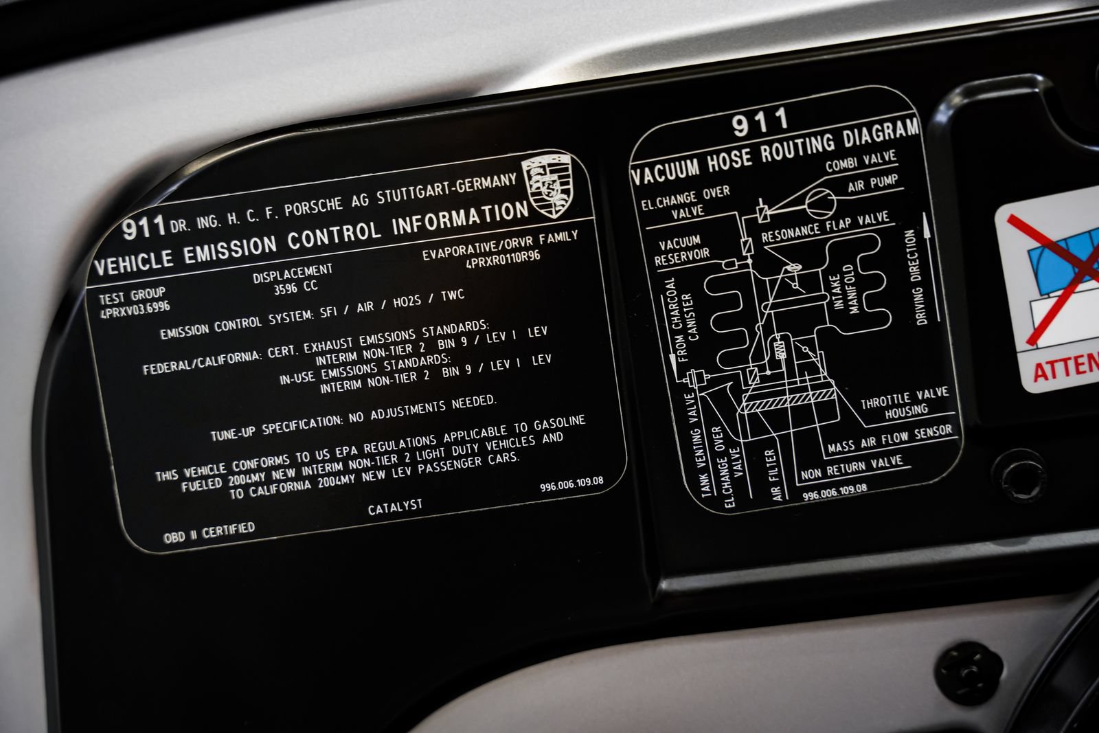Used 2004 Porsche 911 Carrera RWD image 44