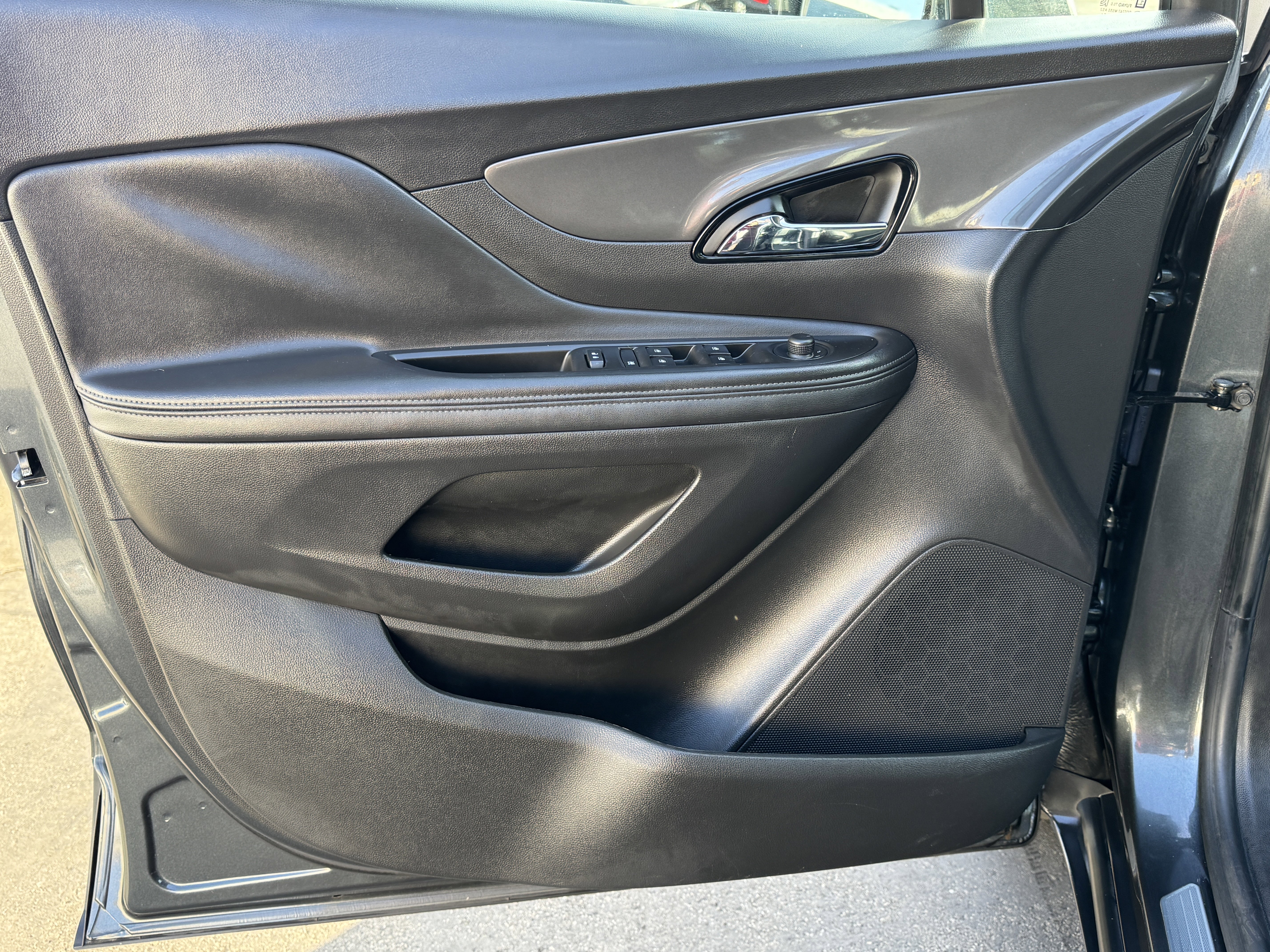 Used 2017 Buick Encore Preferred image 17