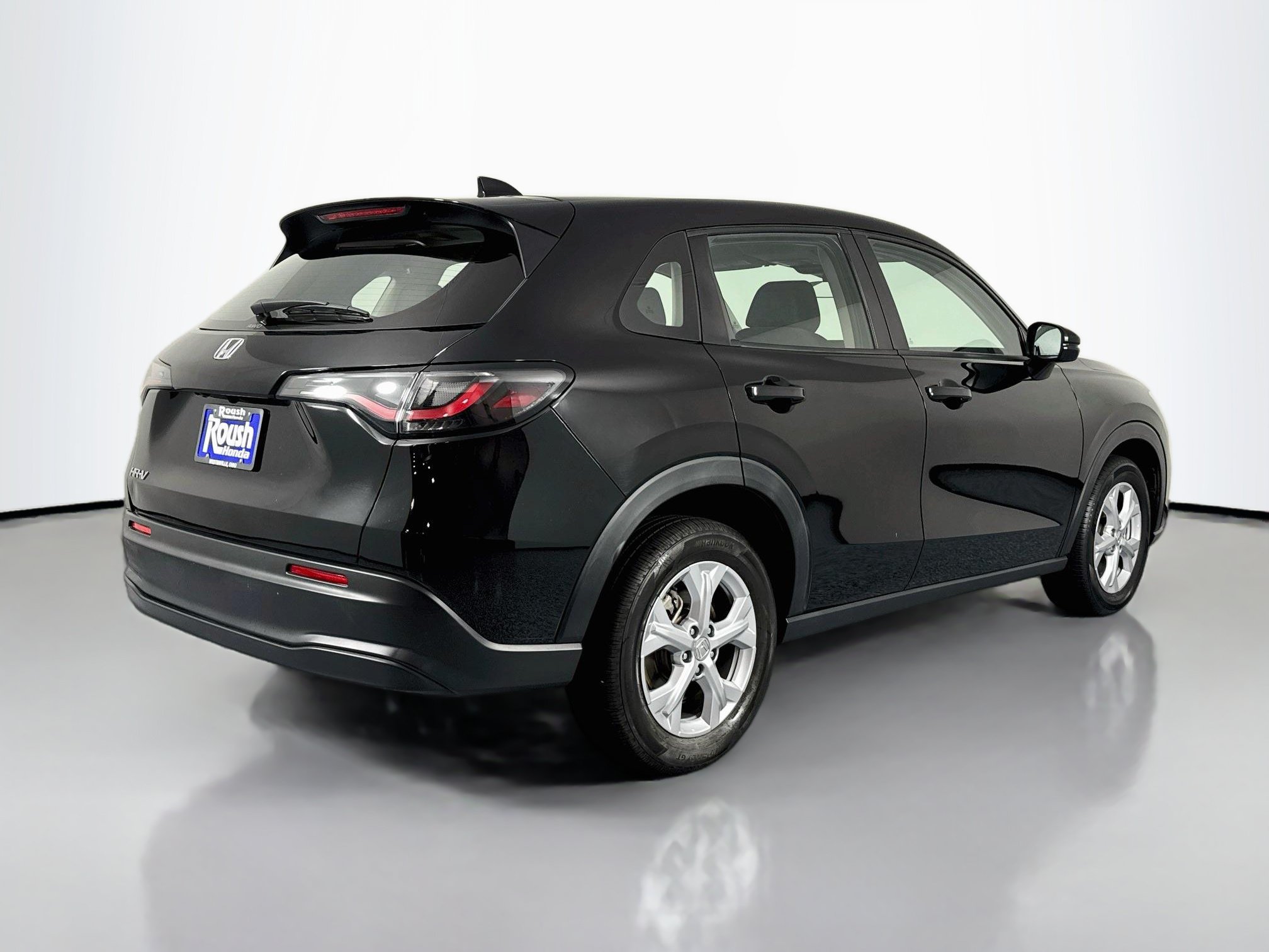 Certified 2023 Honda HR-V LX image 5