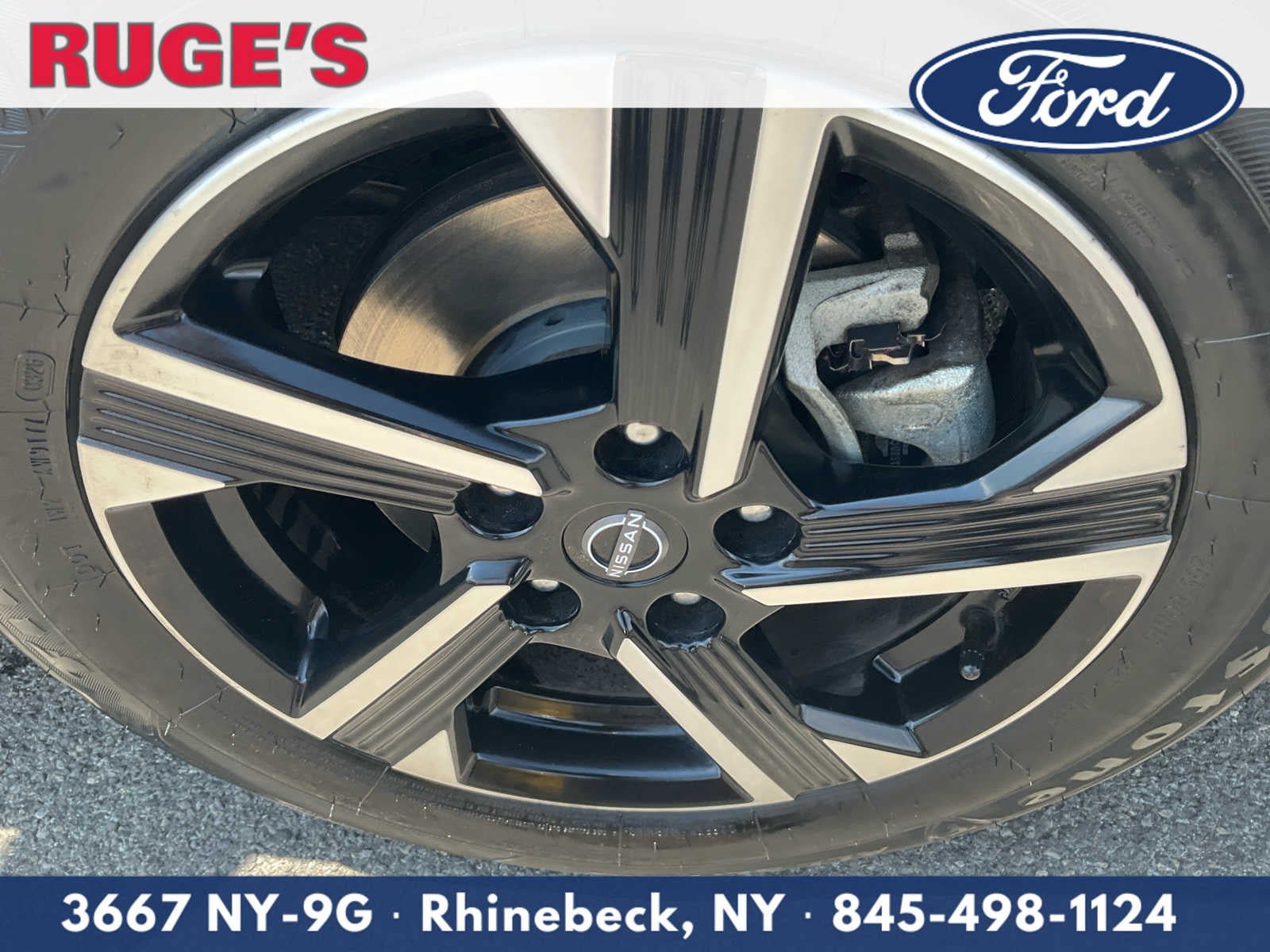 Used 2024 Nissan Sentra SV FWD image 9
