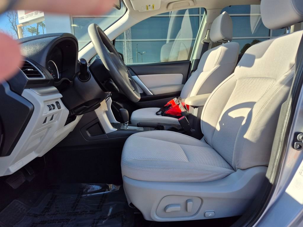 Used 2016 Subaru Forester 2.5i Premium w/ All-Weather Package image 2