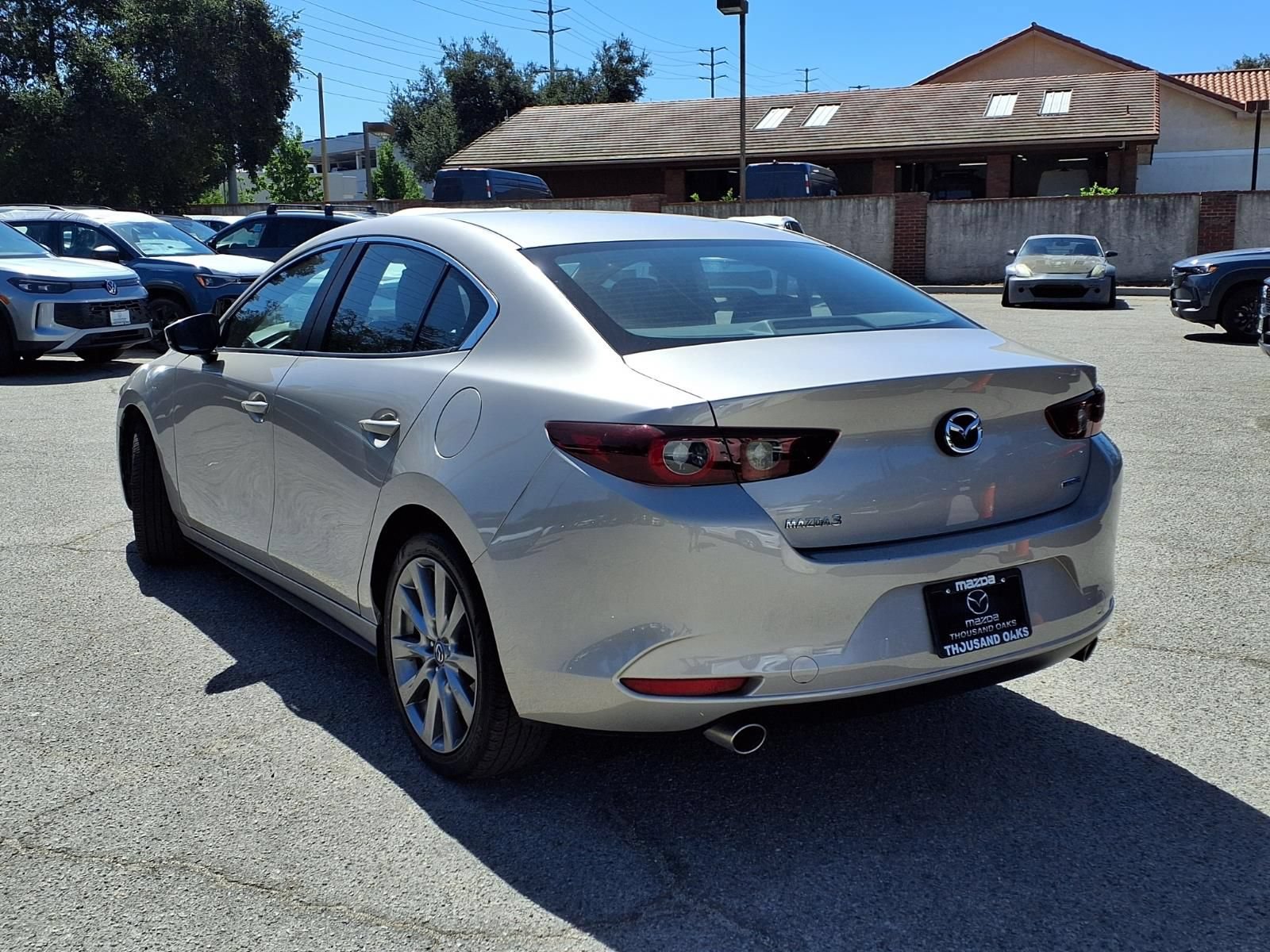 Used 2024 MAZDA MAZDA3 s FWD image 5