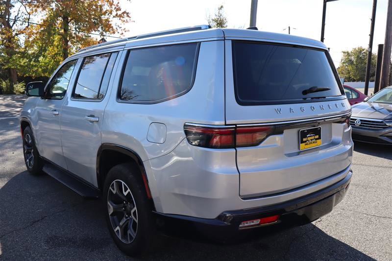 Used 2024 Jeep Wagoneer Series III image 7