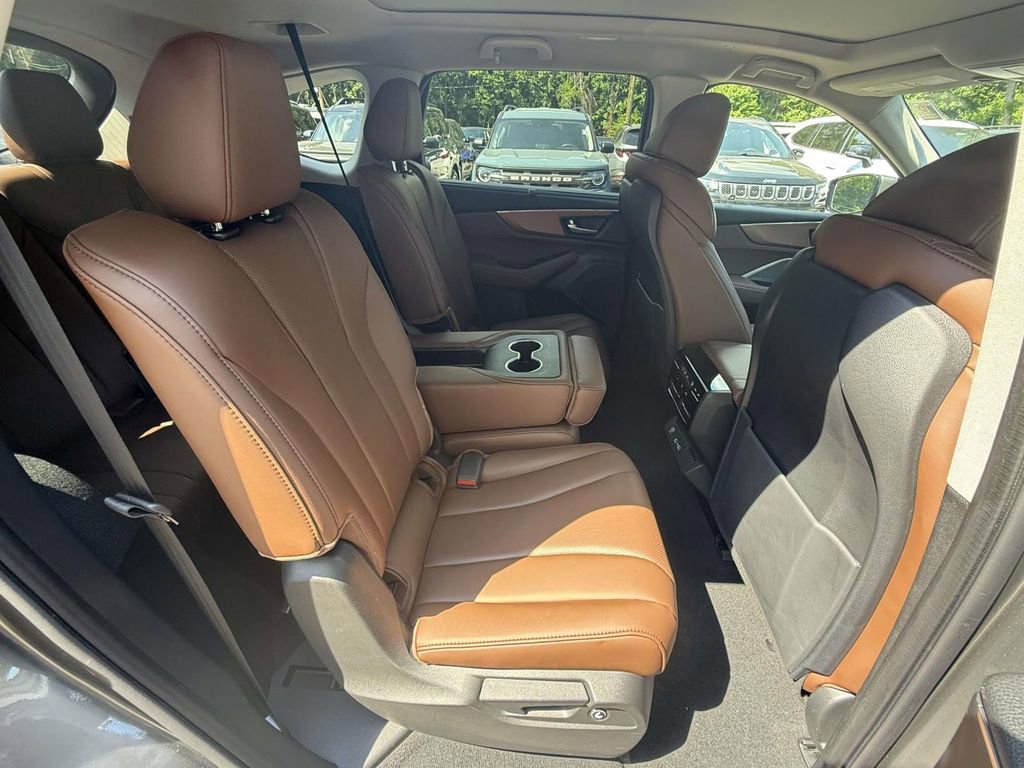 Used 2023 Acura MDX SH-AWD w/ Technology Package image 10