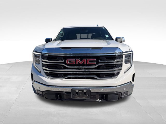 Used 2023 GMC Sierra 1500 SLT w/ SLT Premium Plus Package AWD/4WD image 2