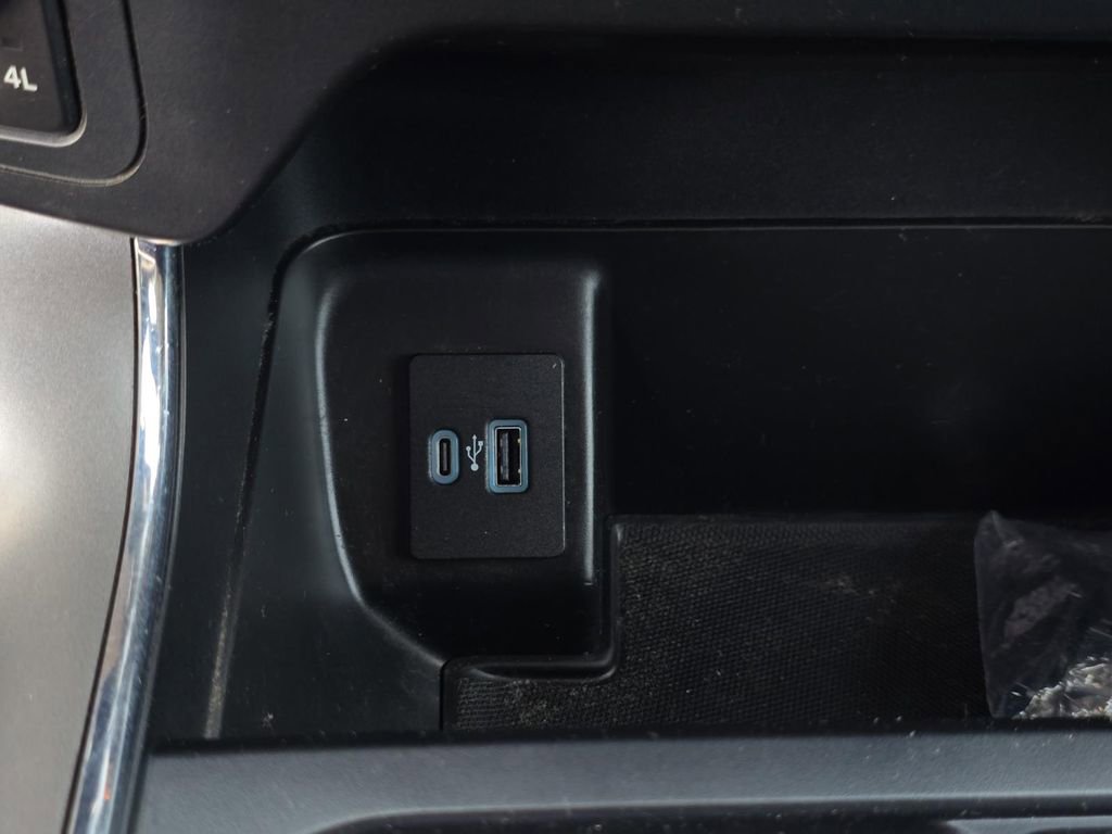 Used 2022 Ford F150 XLT AWD/4WD image 23