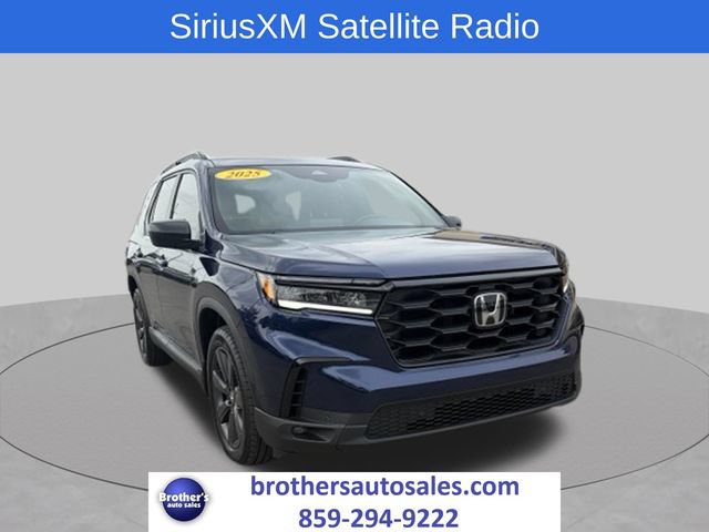 Used 2025 Honda Pilot Sport image 10
