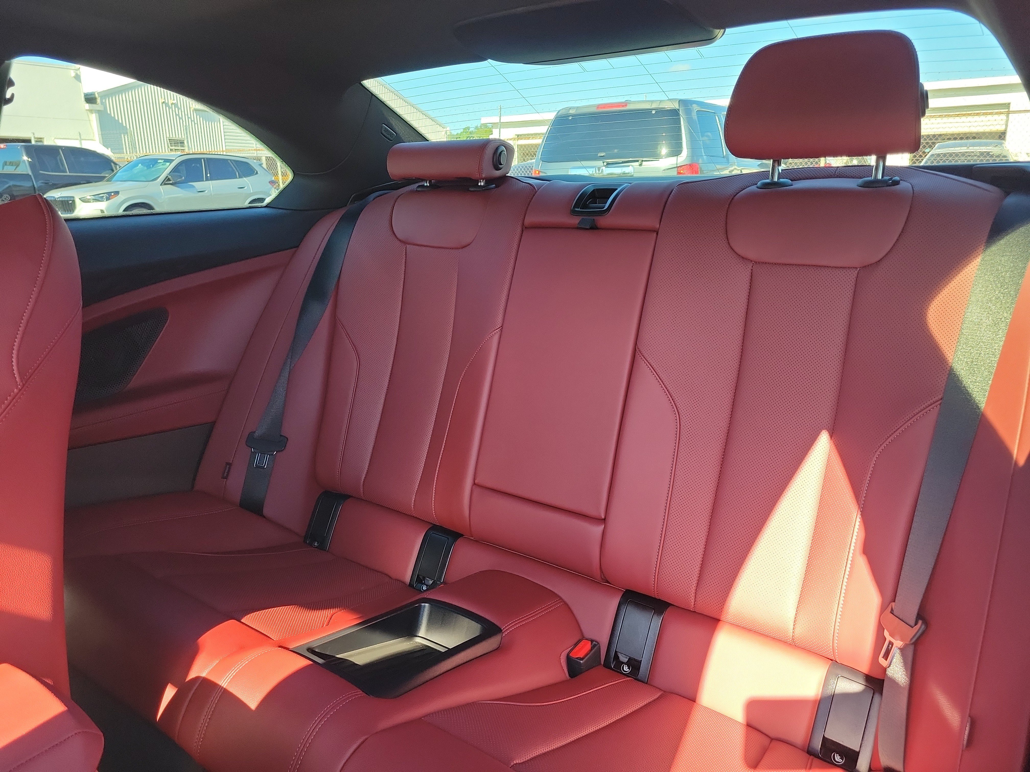 Used 2025 BMW 230i Coupe w/ M Sport Package RWD image 8