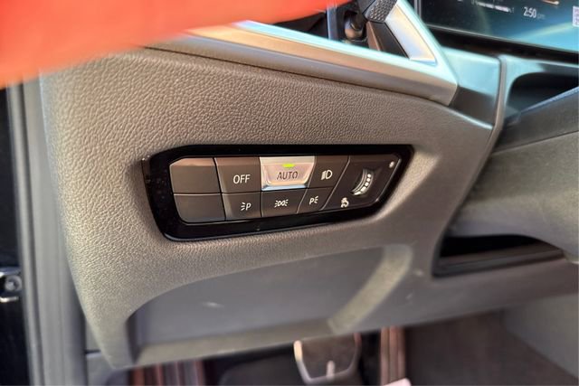 Used 2025 BMW 430i xDrive w/ M Sport Package image 17