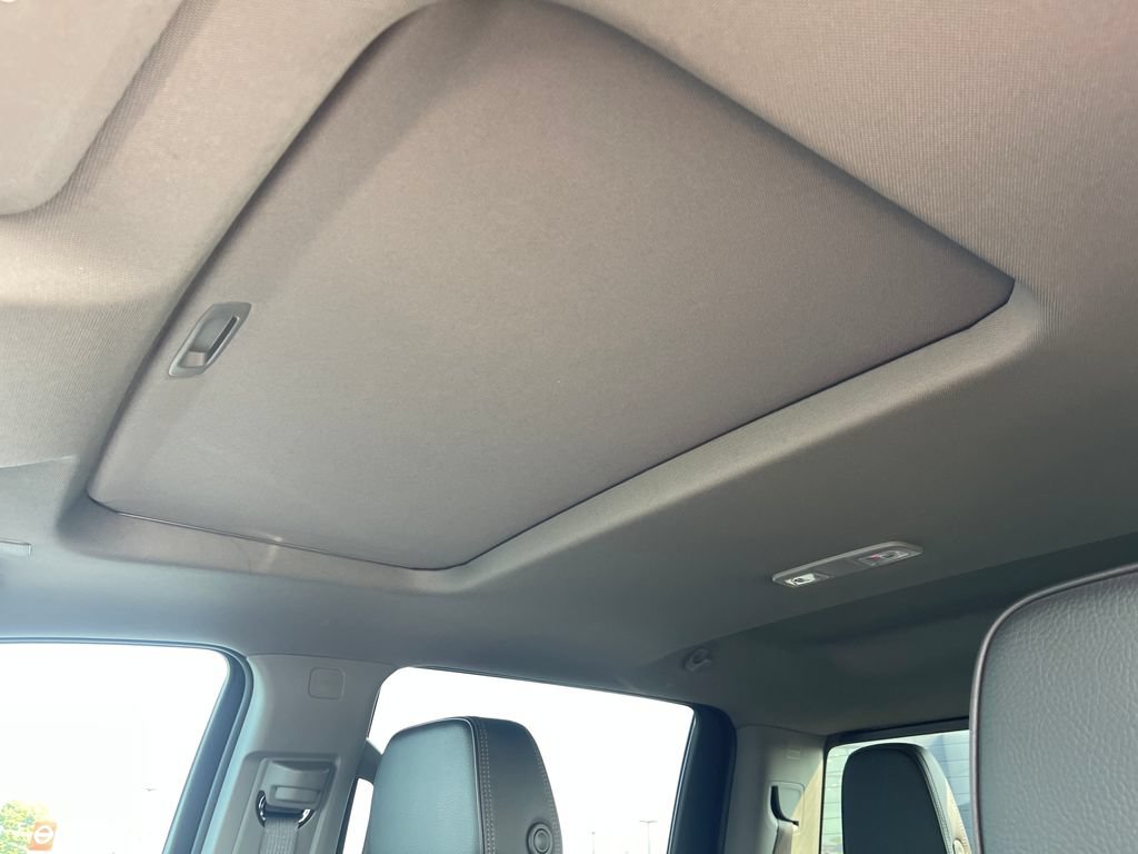 Used 2025 GMC Sierra 2500 Denali w/ Denali Reserve Package AWD/4WD image 25
