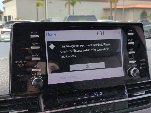 Used 2021 Toyota Sienna LE w/ LE Plus Package FWD image 22