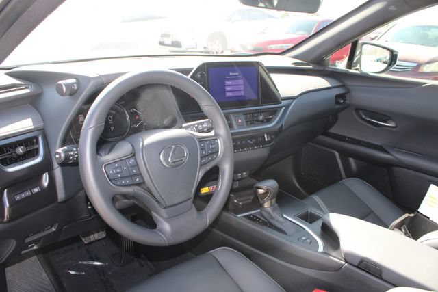 Certified 2024 Lexus UX 250h FWD image 12