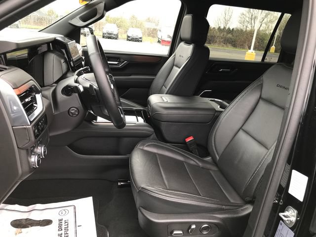 Certified 2025 GMC Yukon XL Denali AWD/4WD image 15