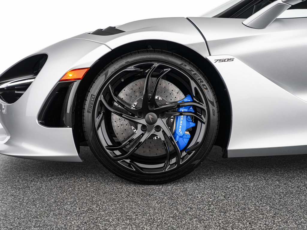New 2027 McLaren 750S RWD image 15