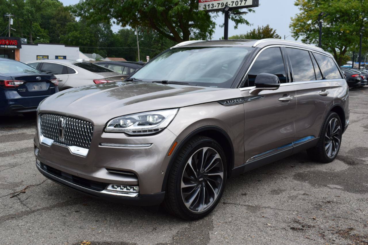 Used 2020 Lincoln Aviator Reserve w/ Equipment Group 202A AWD/4WD image 2