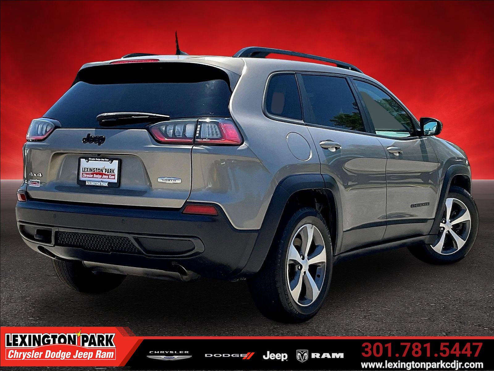 Used 2020 Jeep Cherokee Latitude w/ Quick Order Package 26F North AWD/4WD image 5