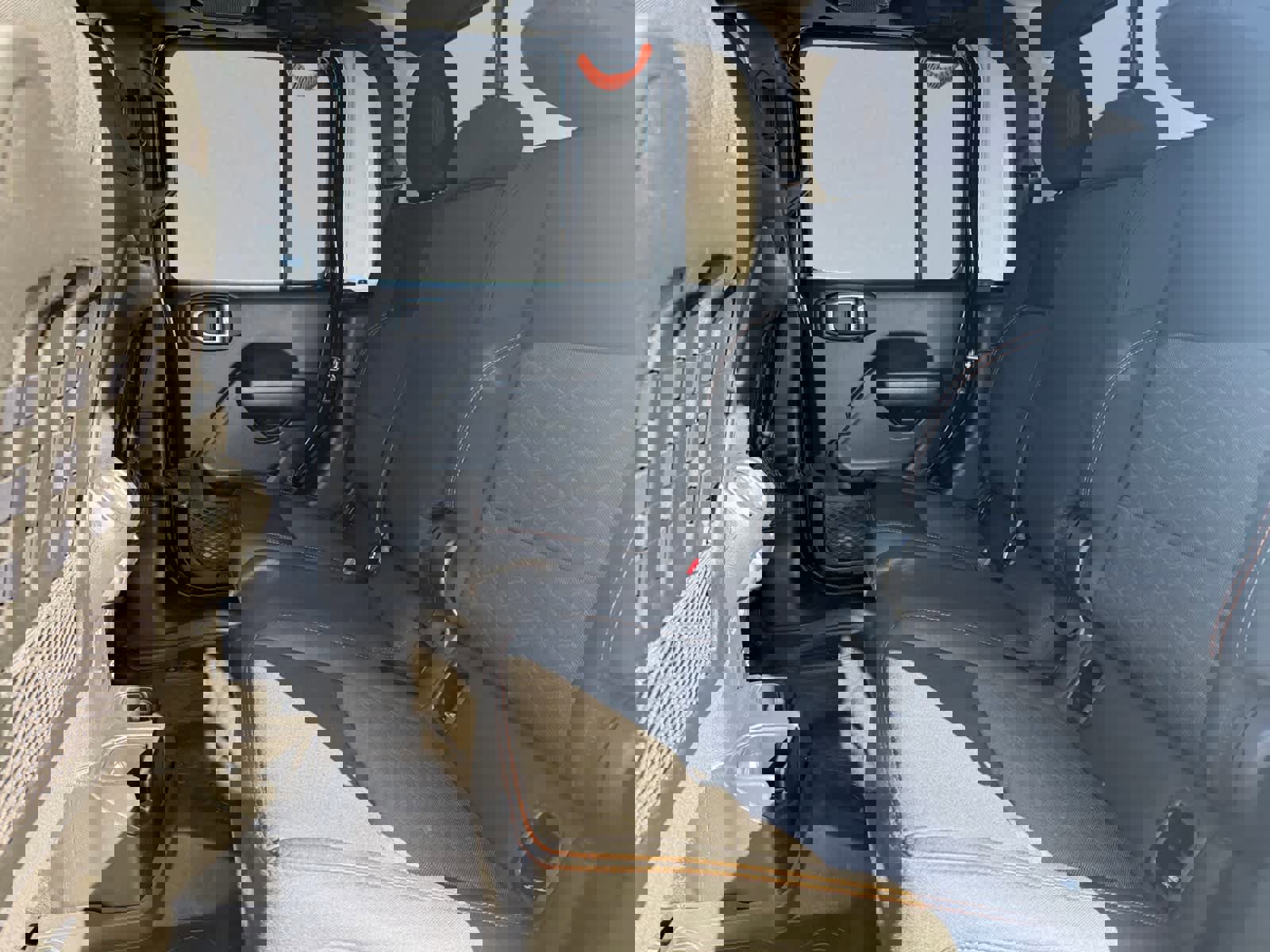 Used 2022 Jeep Gladiator Mojave w/ Cold Weather Group image 17