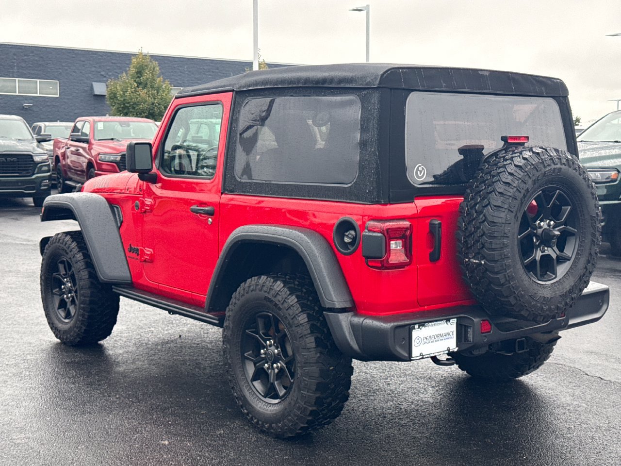 Used 2025 Jeep Wrangler Sport AWD/4WD image 5