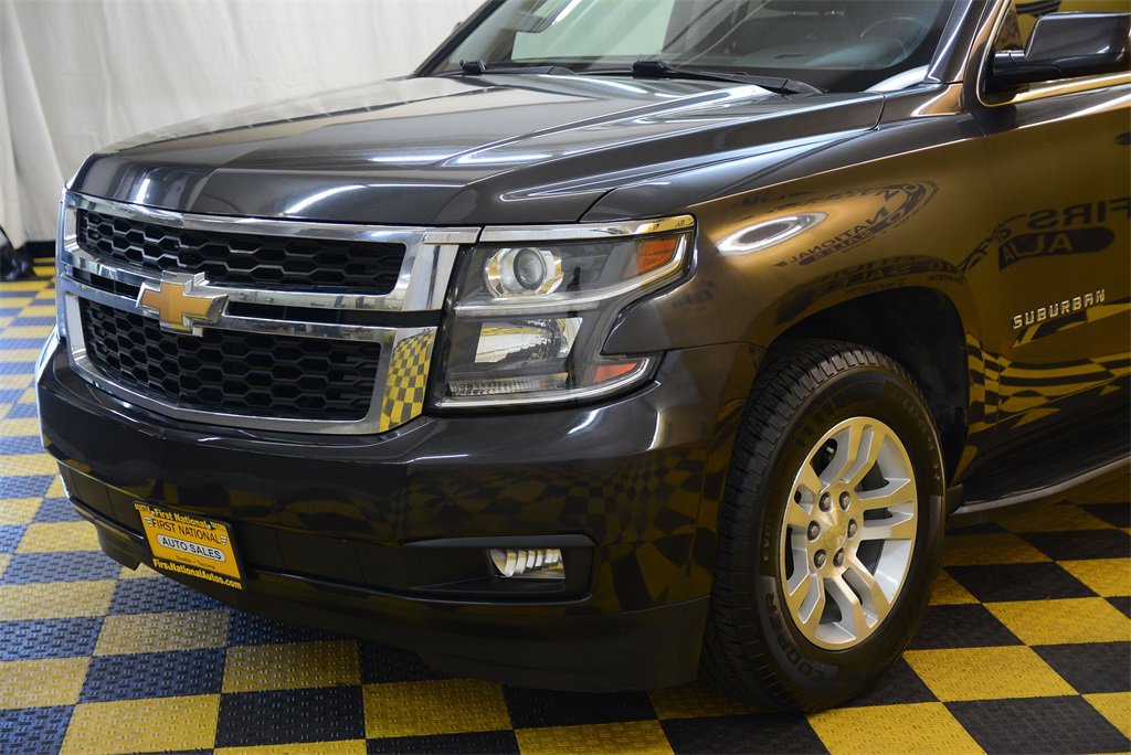 Used 2018 Chevrolet Suburban LT image 5