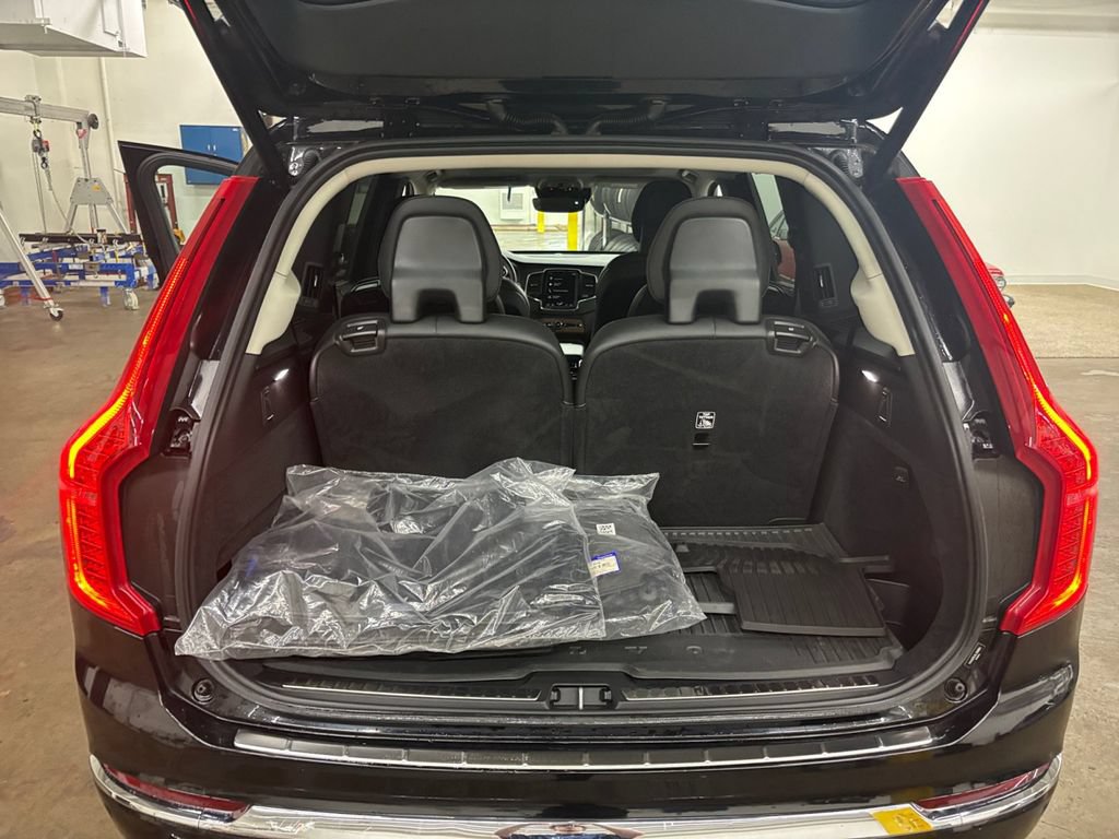 Used 2020 Volvo XC90 T6 Inscription w/ Protection Package Premier AWD/4WD image 16