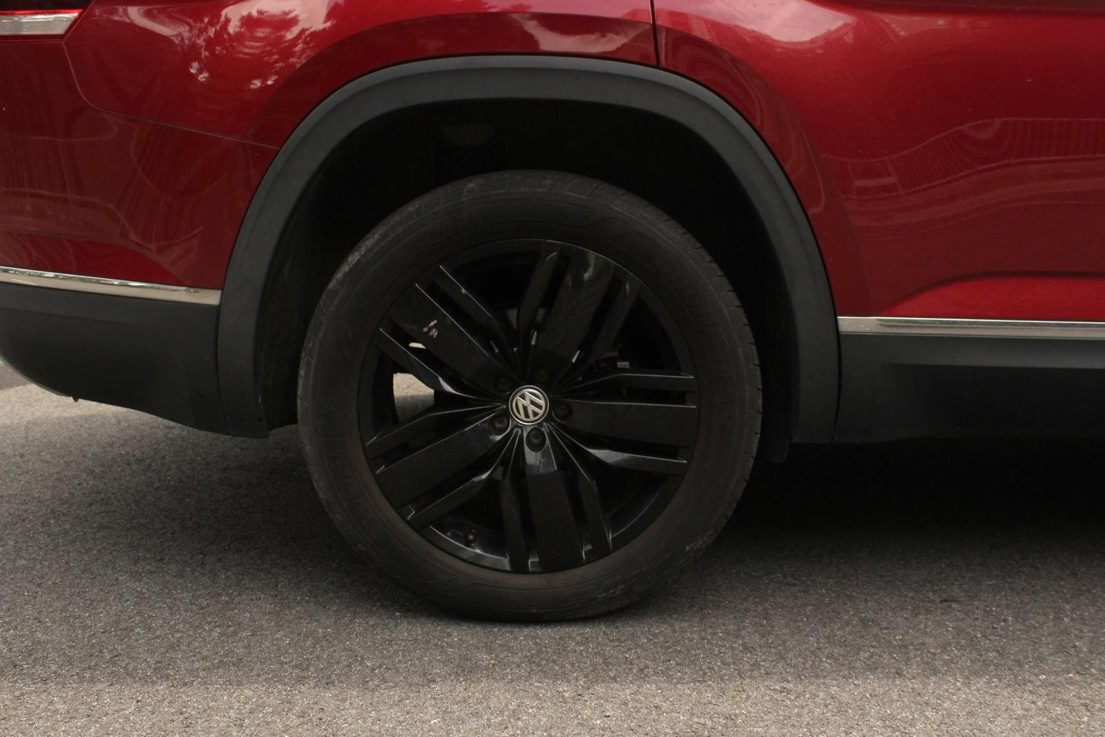 Used 2018 Volkswagen Atlas SEL FWD image 5