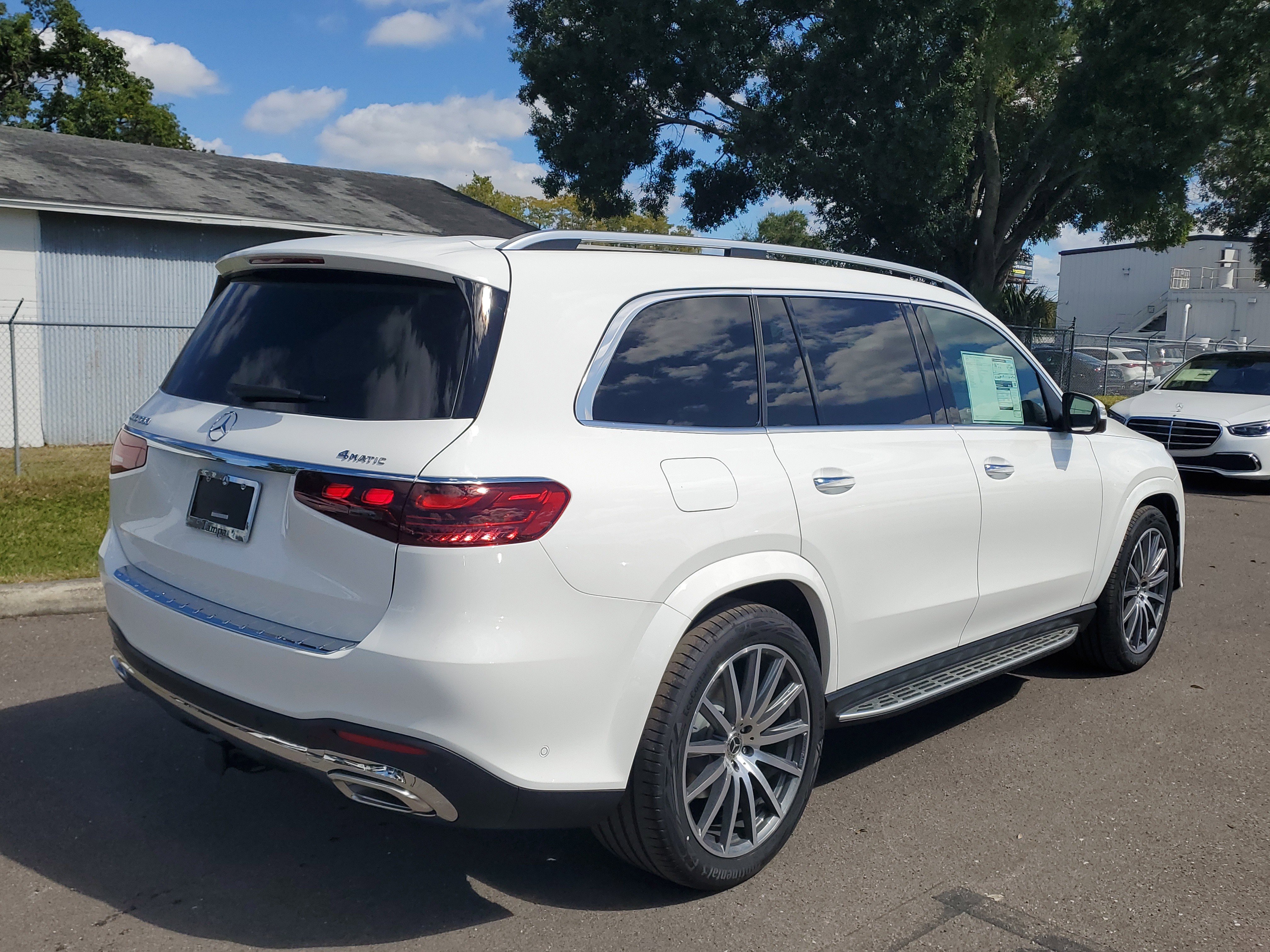 New 2026 Mercedes-Benz GLS 580 4MATIC image 4
