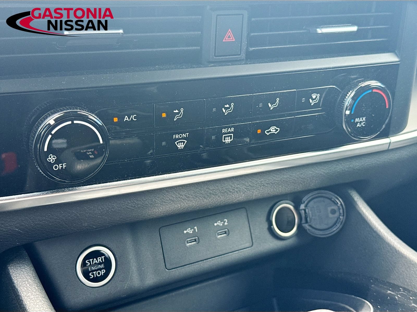 Used 2023 Nissan Rogue S FWD image 19