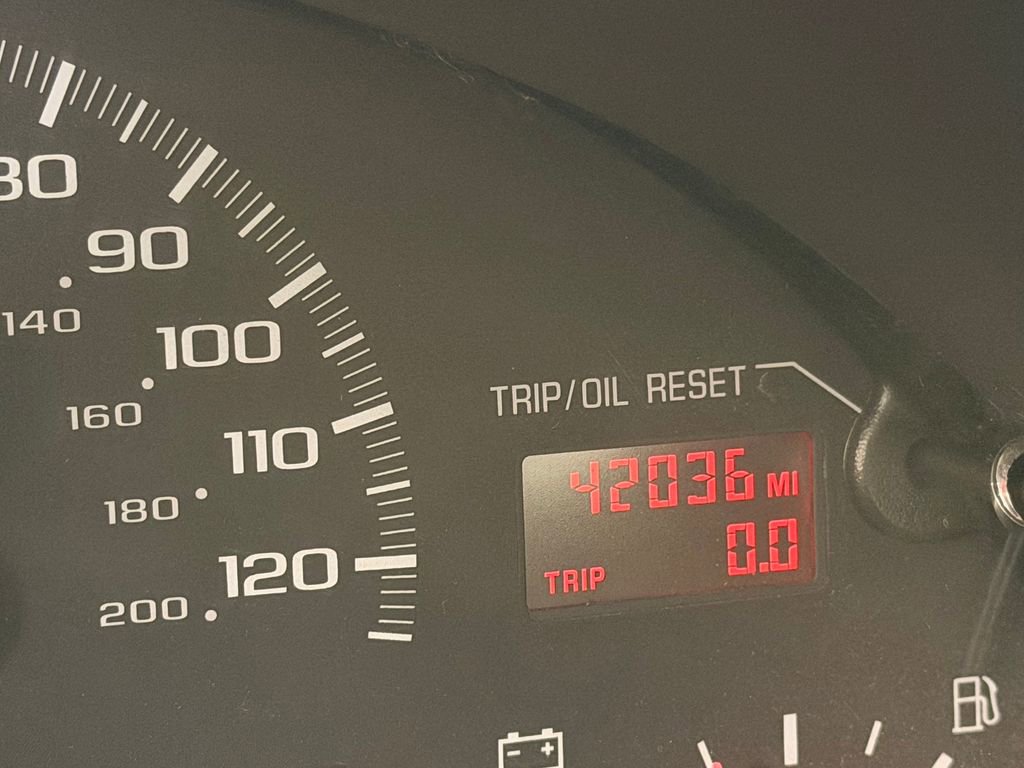 Used 2002 Chevrolet Camaro LT image 22