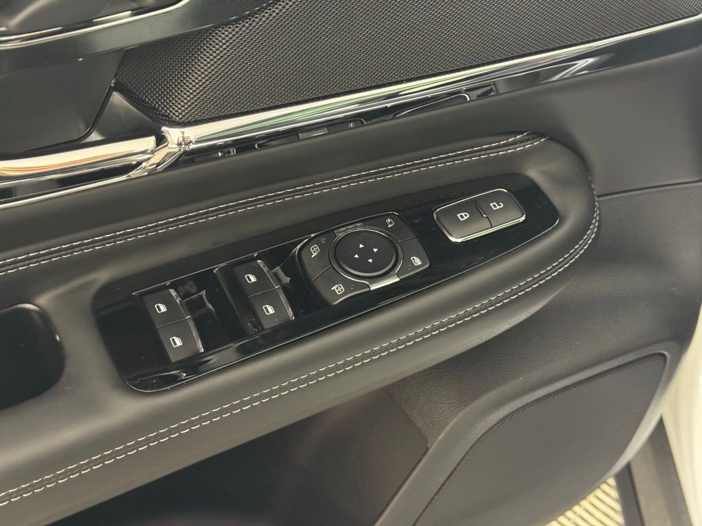 New 2025 Lincoln Corsair Grand Touring w/ Equipment Group 302A image 15