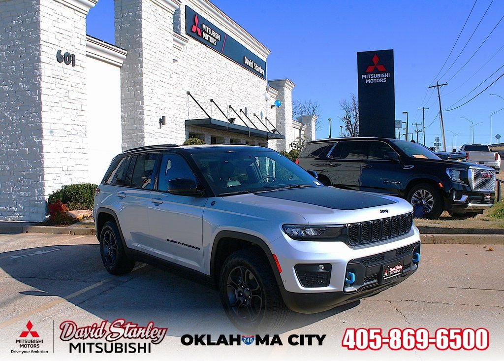 Used 2024 Jeep Grand Cherokee Trailhawk w/ Advanced Protech Group II image 1