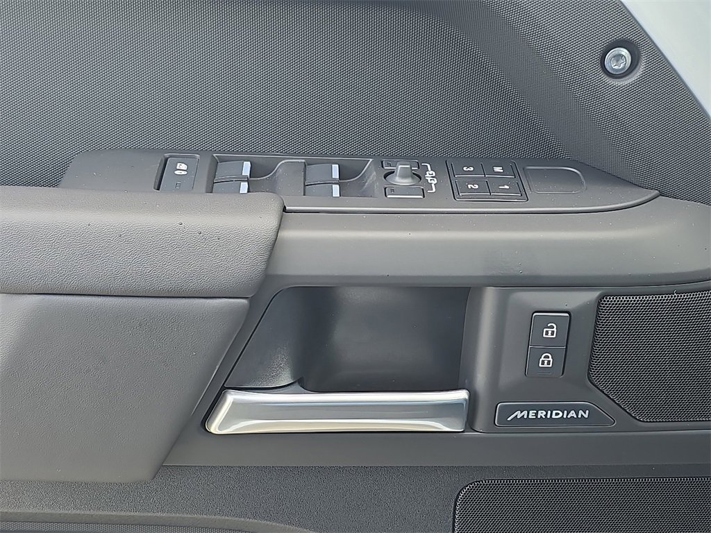 New 2026 Land Rover Defender 110 S image 28