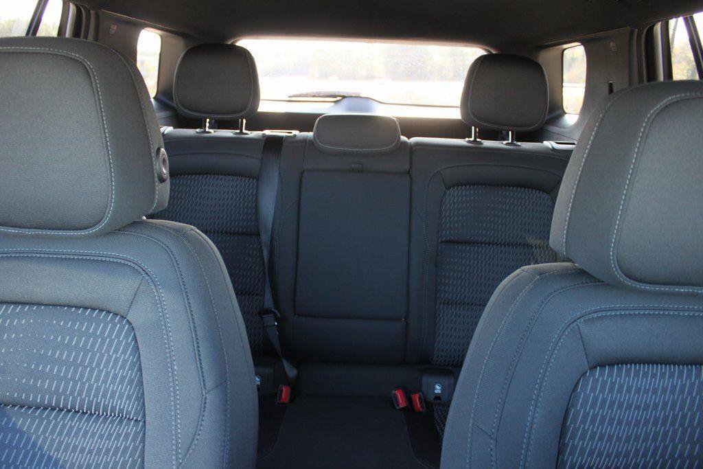 New 2026 Chevrolet Equinox LT image 17